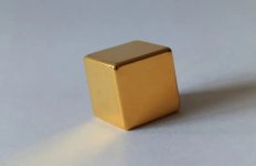 gold-cube-m~2.jpg