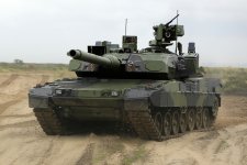 Leopard 2A7+ with Trophy APS _2.jpg
